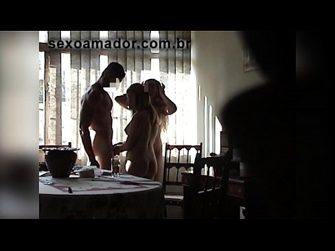 ❤️ Sex Frënn invitéieren e risege Mann an en Dräier mat him ❤️ Hausgemachte Porno bei eis lb.pornhills-com.ru ❤